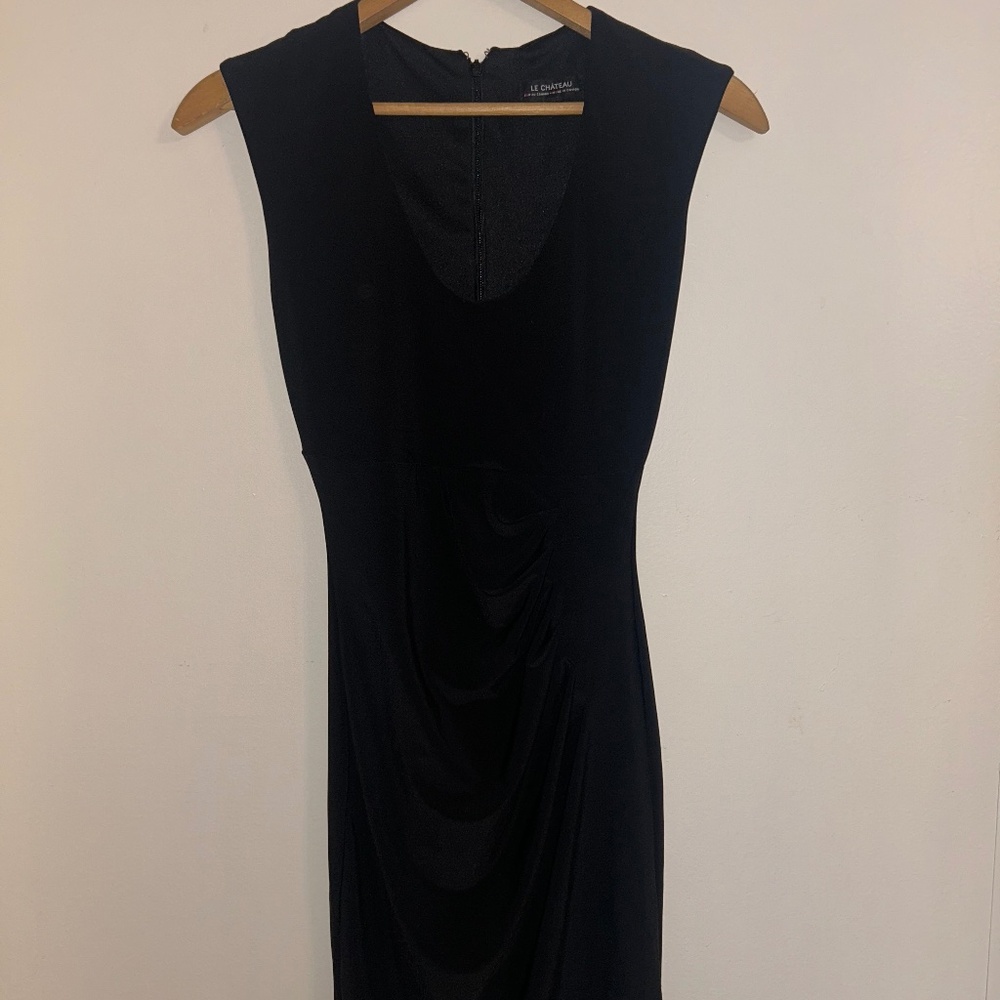 Le Château Sleeveless Black Midi Dress